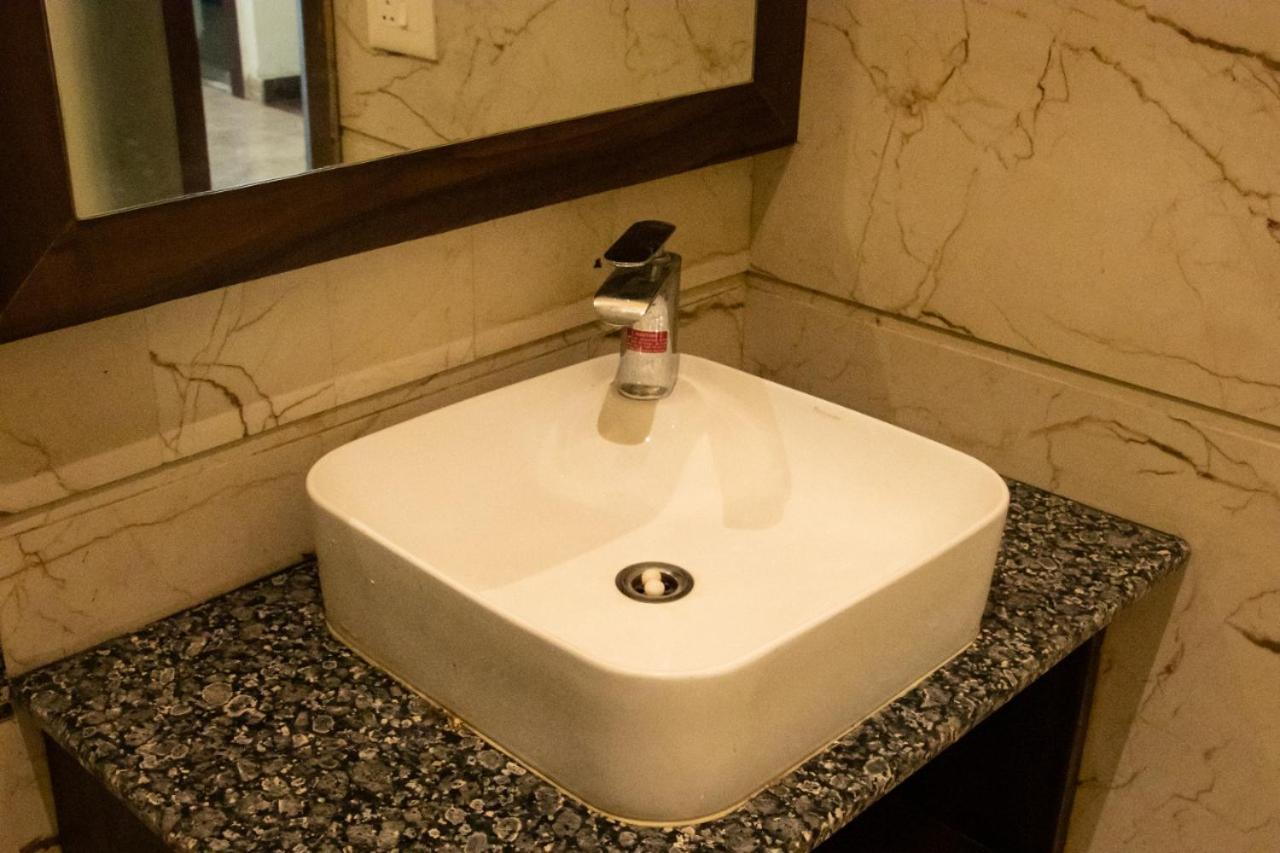 Sourav Park Inn Agra  Exterior foto